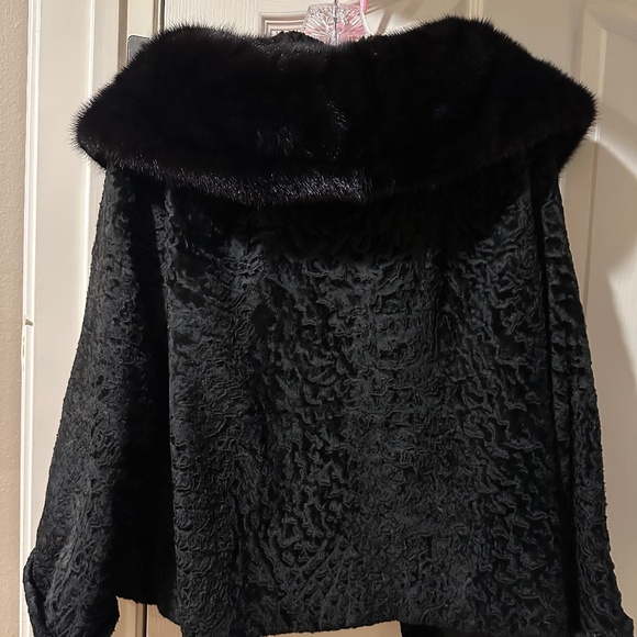 Black Persian Lamb Jacket with Mink Color - Picture 2 of 2